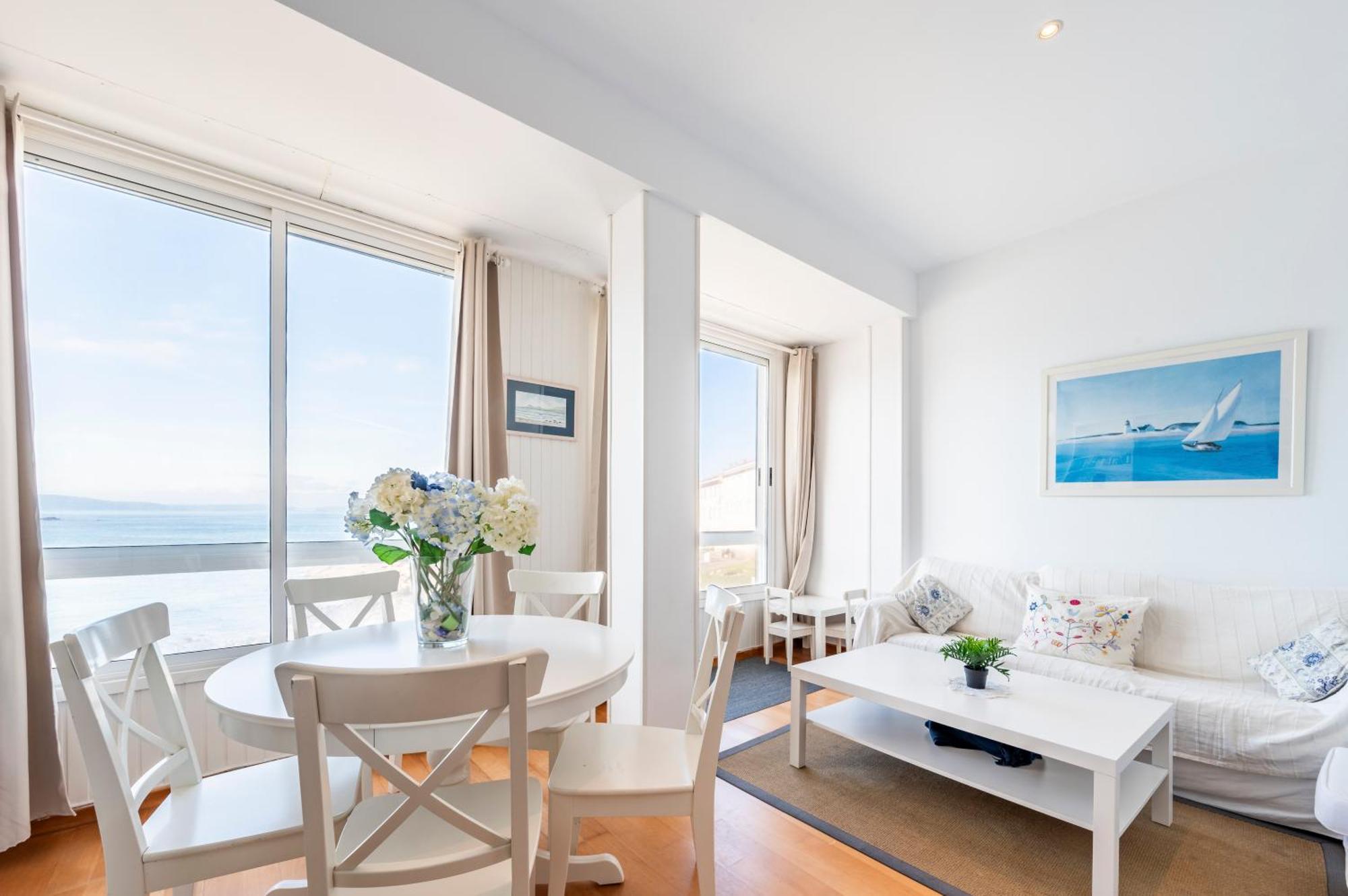 Fee4me Front Line Flat In Caion Apartment