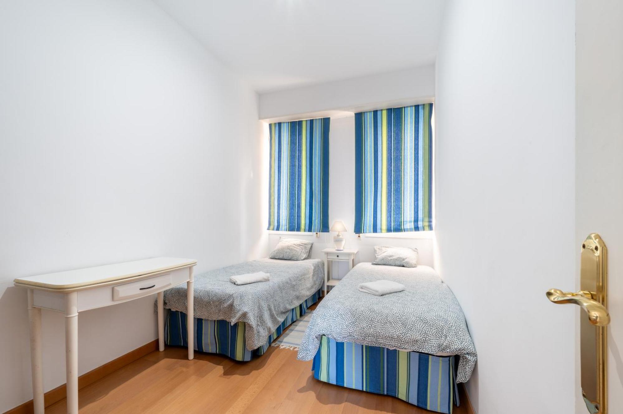 Apartment Fee4me Front Line Flat In Caion *